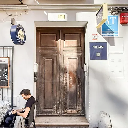 The Genius Picasso-inspired Rems Málaga